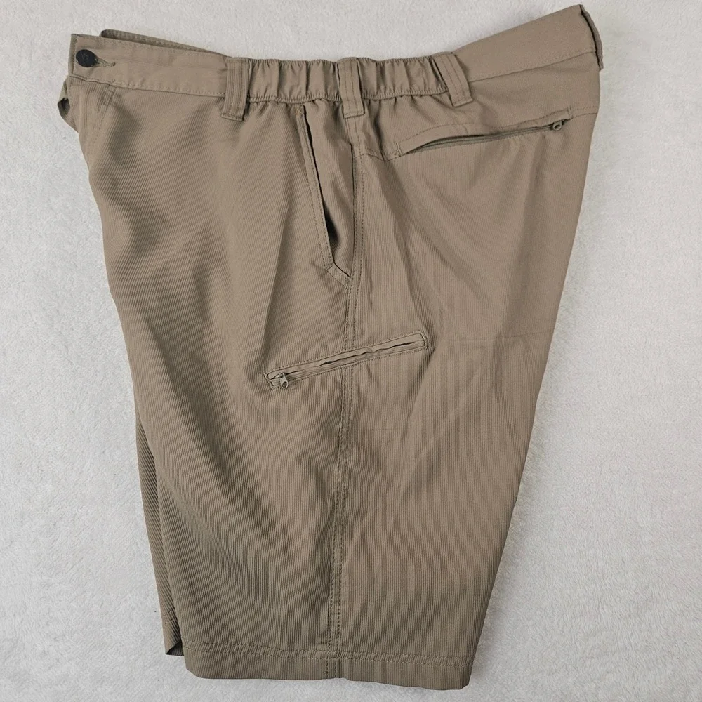 Wrangler ATG All Terrain Gear Mens Tan Khaki Performance Shorts Size 40 - Picture 8 of 9